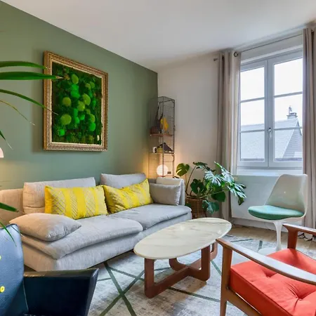 Holiday home Bob Surprenante Maison Avec Parking En Centre *