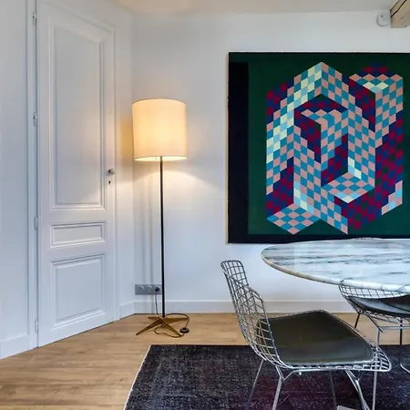 Holiday home Bob Surprenante Maison Avec Parking En Centre *