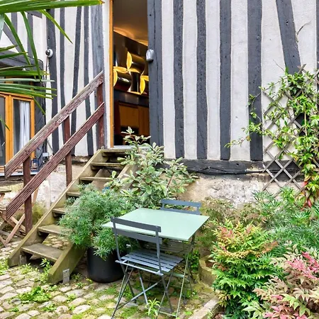 Дом отдыха Bob Surprenante Maison Avec Parking En Centre *