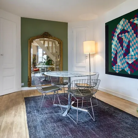 Bob Surprenante Maison Avec Parking En Centre *